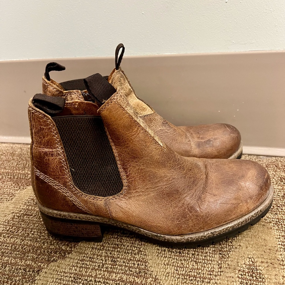 Tan Vintage Leather Chelsea Booties